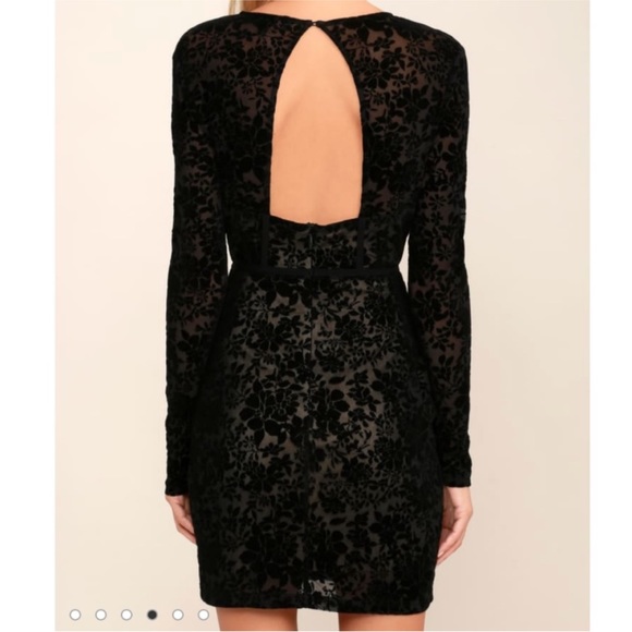 Lulu’s Cor-Set To Go black burnout velvet corset dress - Picture 4 of 13